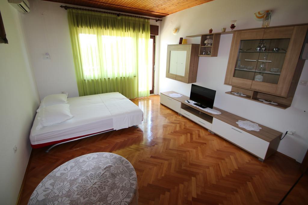 Villa Stipe ロクヴァ・ロゴズニツァ 部屋 写真